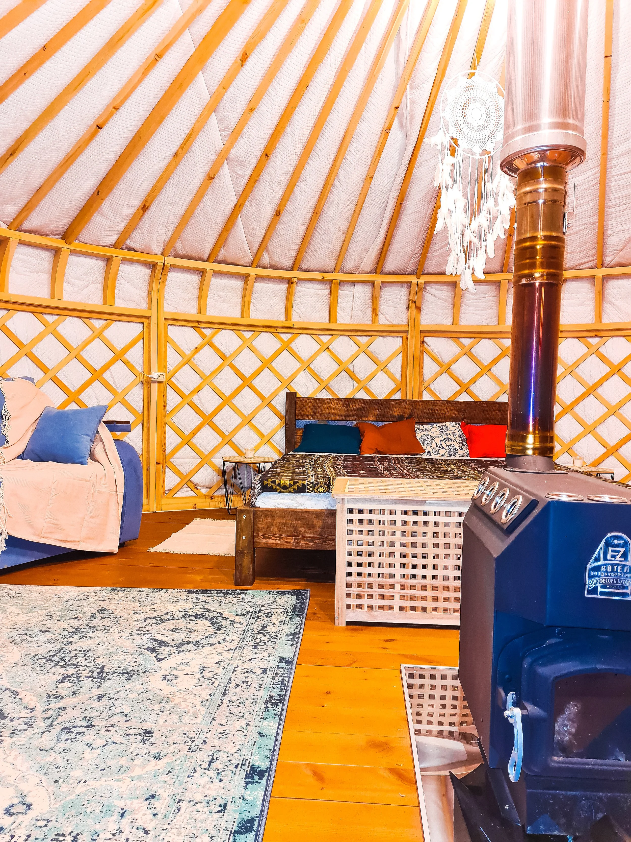 Каркасная юрта 7 м с печью.jpg