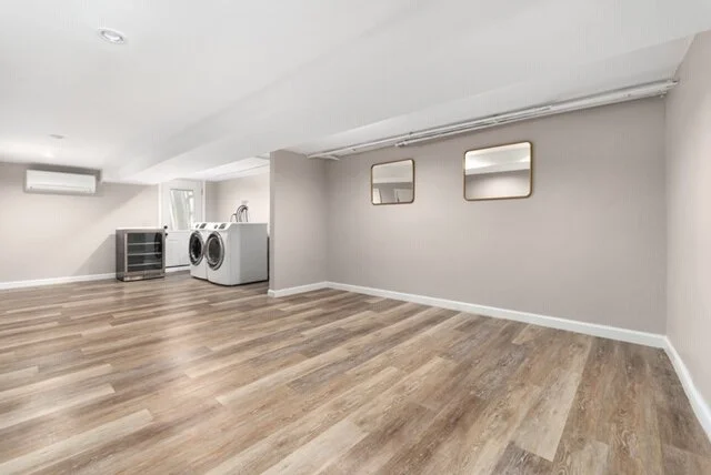 190730_72_conselyea_parlor_bk_0151_high res.JPG