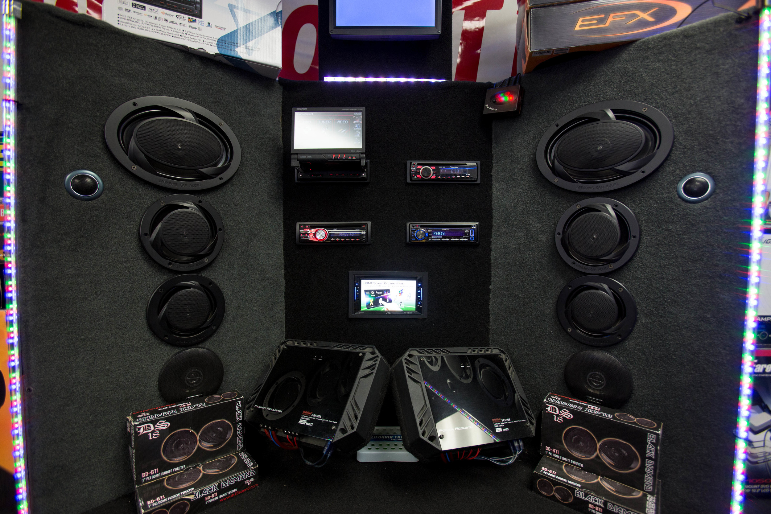 Get car stereos in San Diego