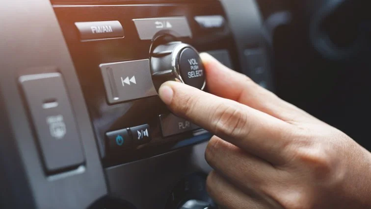How to Decide on a High-Quality and Affordable Car Stereo System