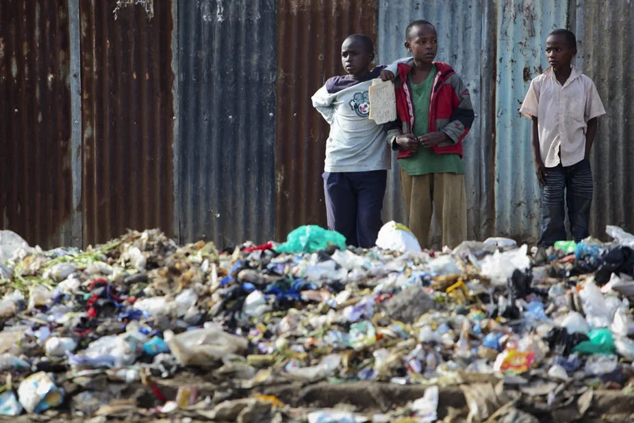 Nairobi’s current waste disposal system is fraught with major problems. EPA/Dai Kurokawa