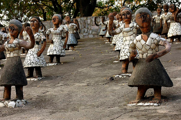 Statues of dancers in Rock Garden of Chandigarh. Image Credit: Atlas Obscura