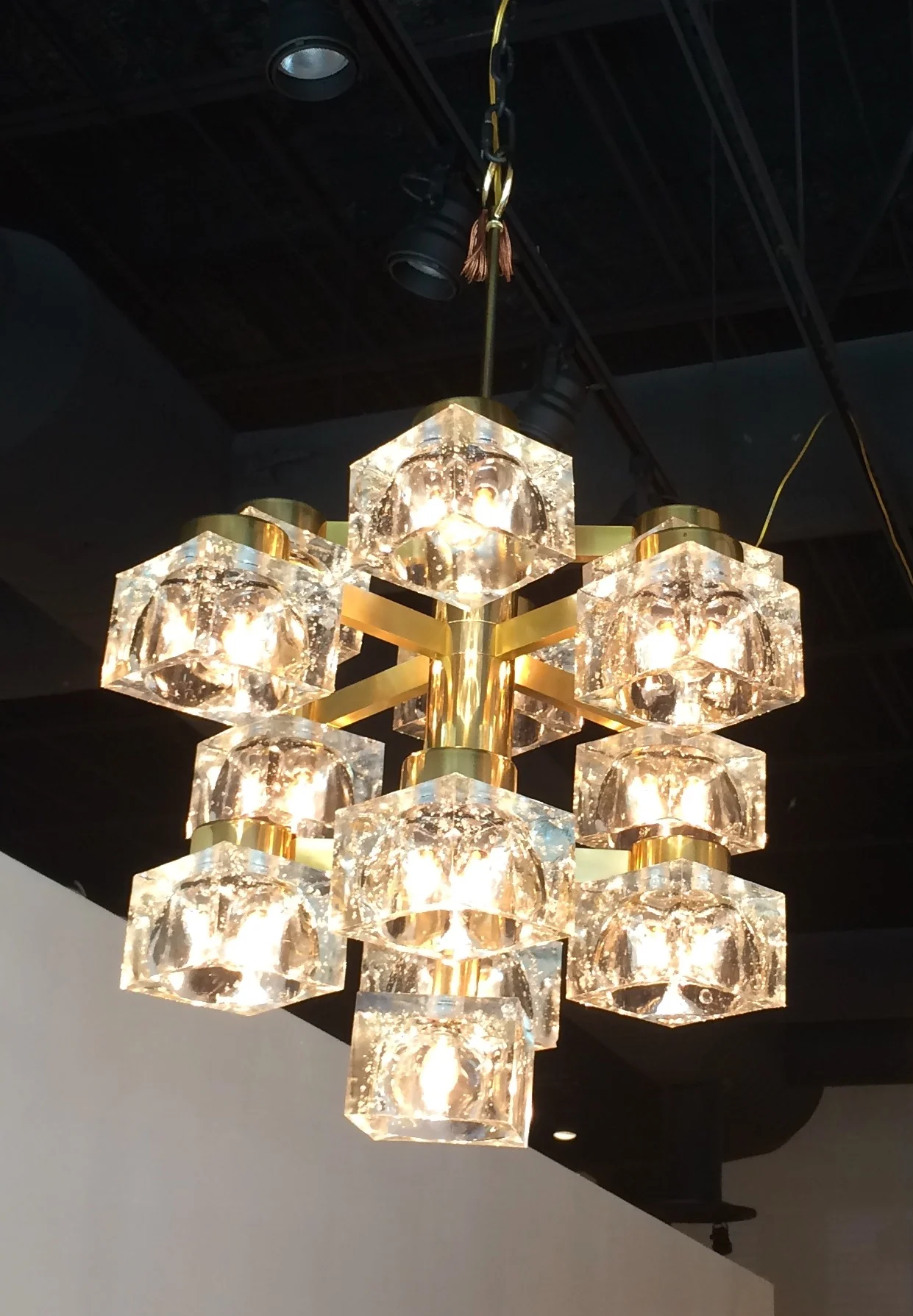 chandelier7.jpg