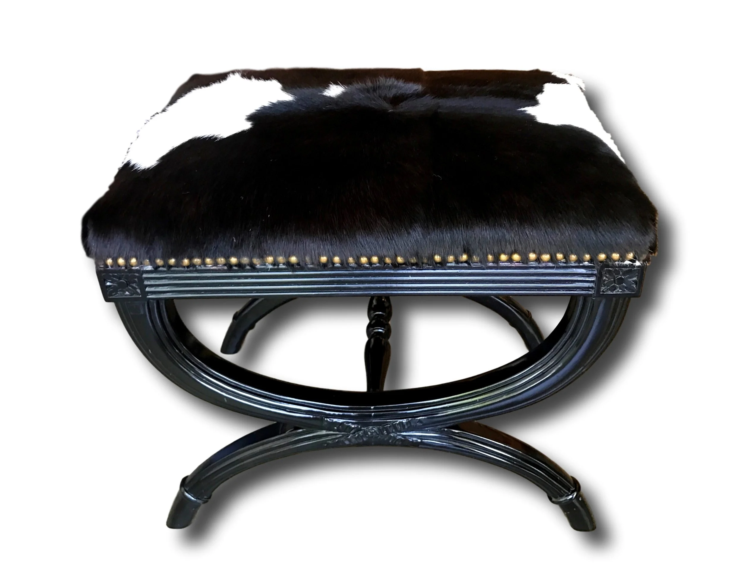 Mid-20th. Century Luois XVI  style bench laquered black & upholstered in clafskin