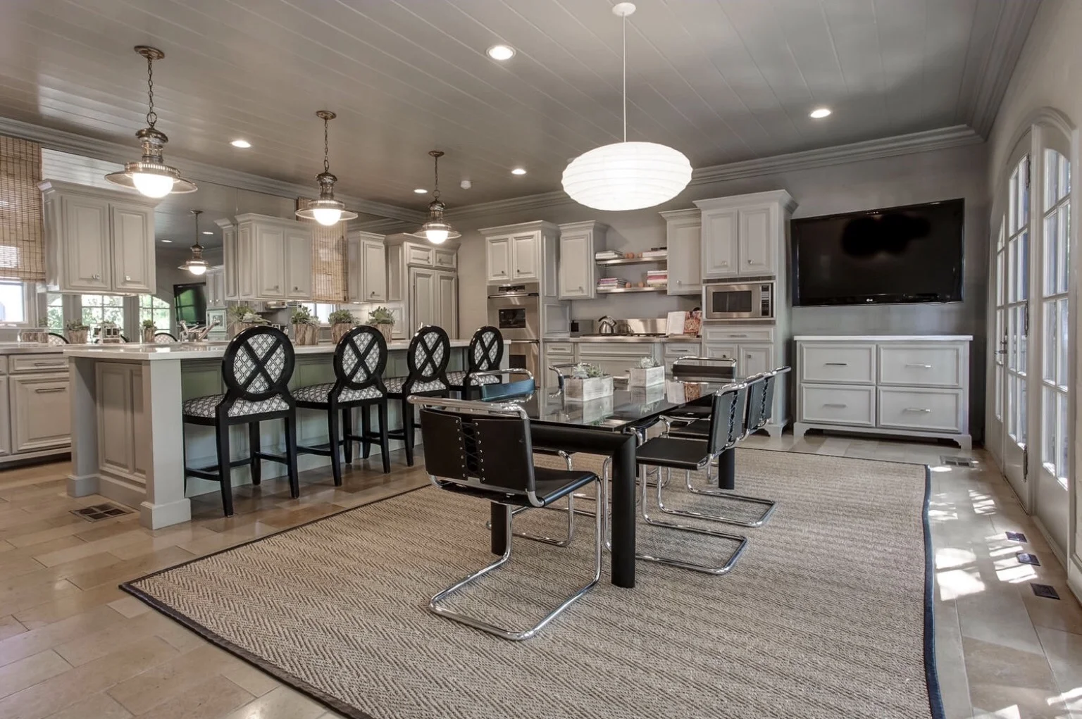 DECORATION SERVICES
