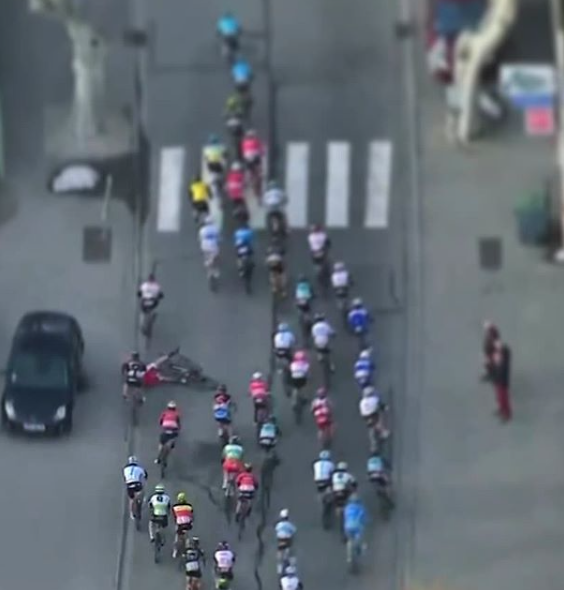 The crash as it happened. I'm bottom left looking for a way out!