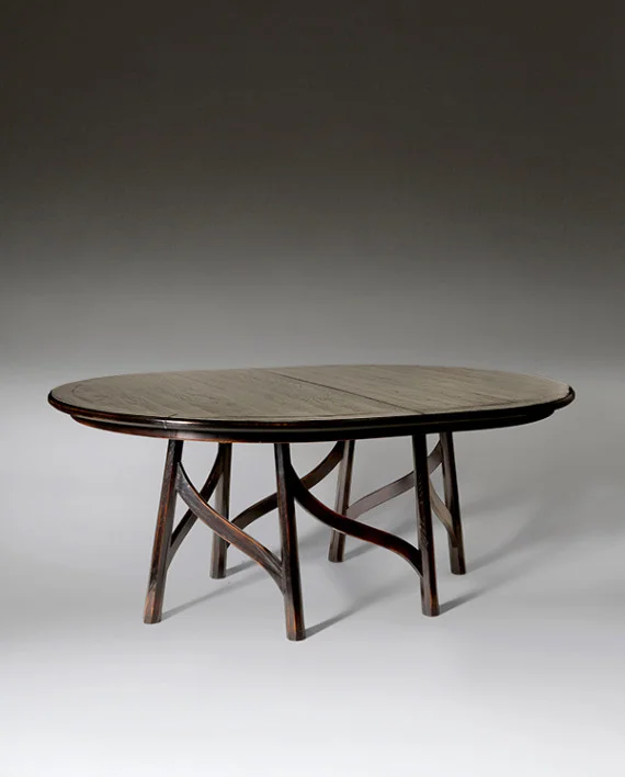 Bailley Oval Dining Table