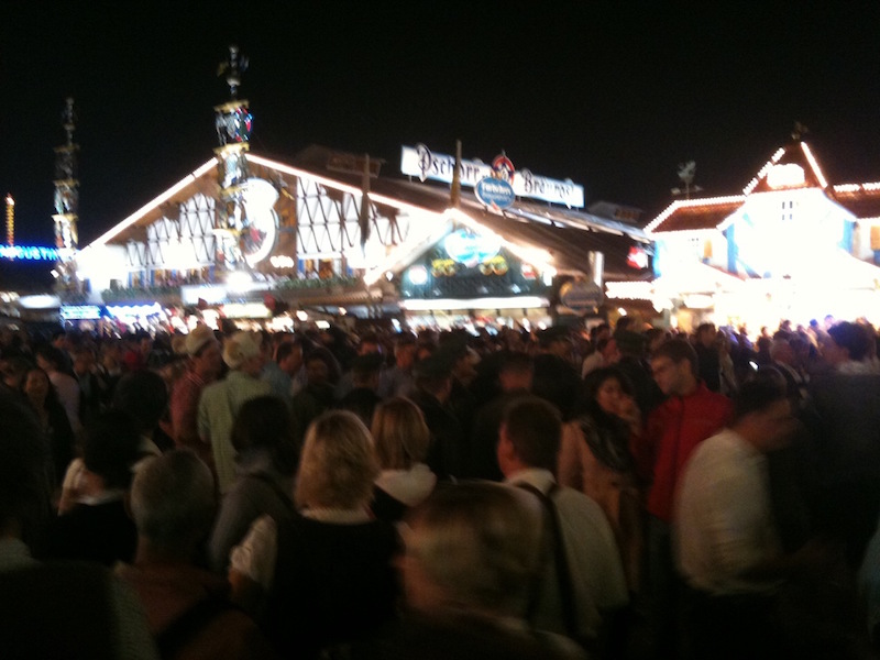 oktoberfest-2011-aka-the-aussie-invasion-6.jpg