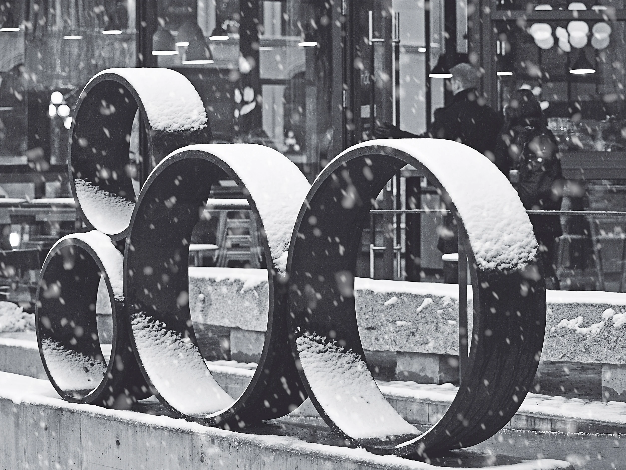 800sign2x.jpg