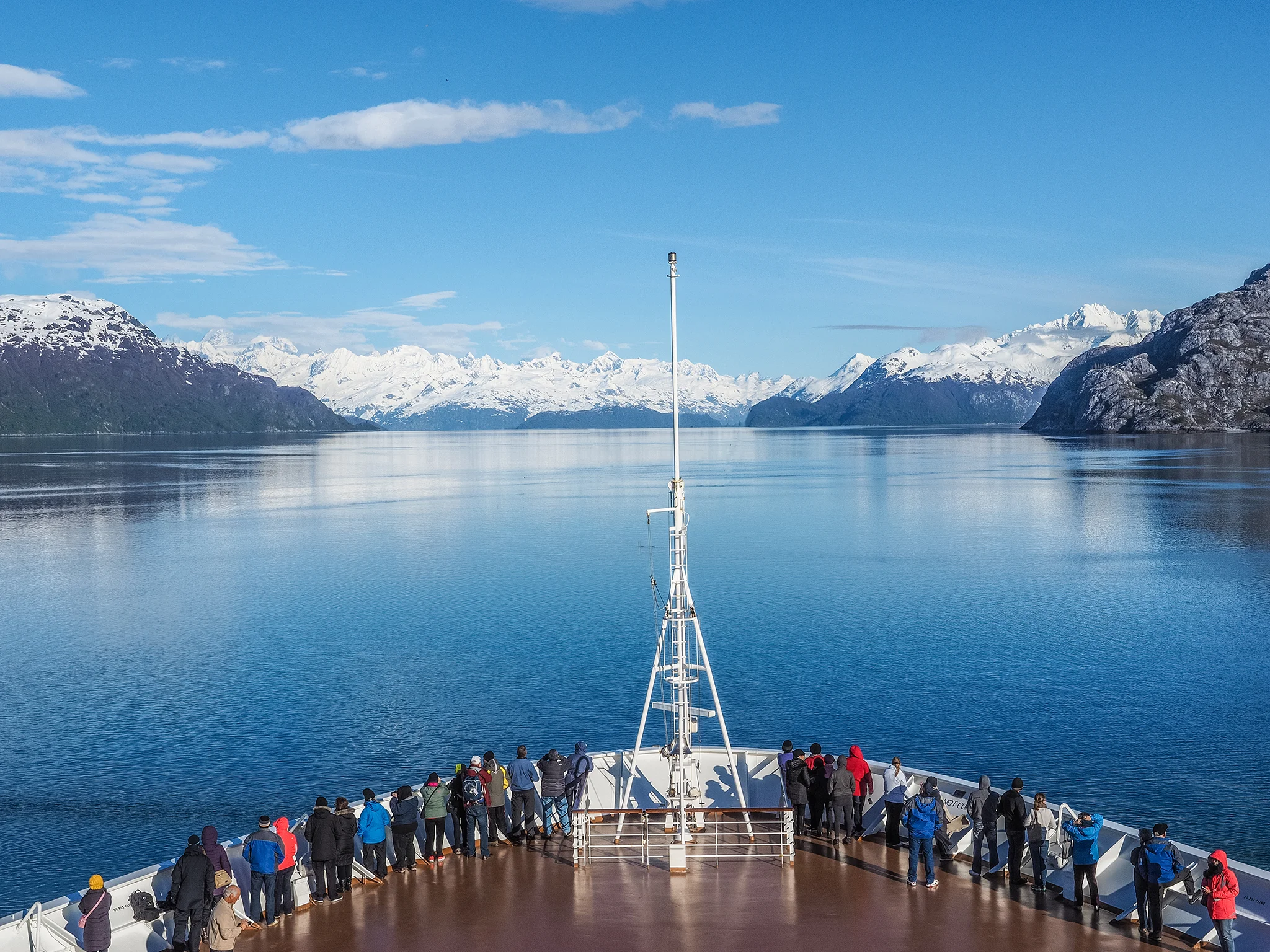Sailing into Glacier Bay.
