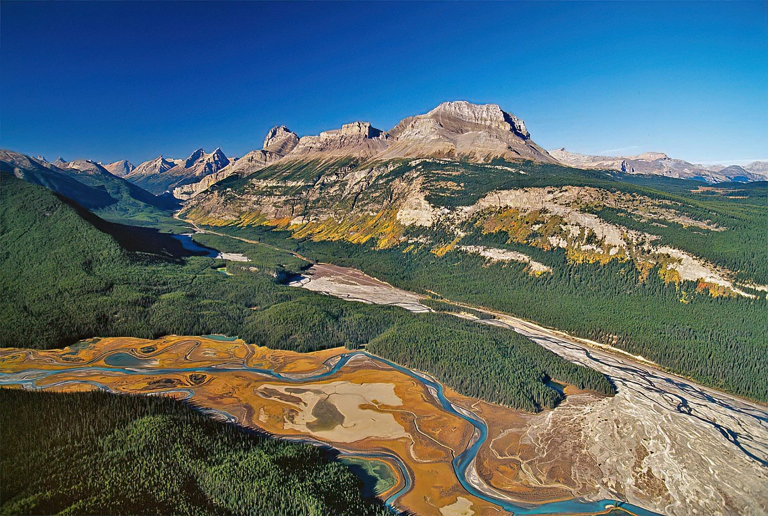 An aerial photo of the Saskatchewan River, Alberta, Canada