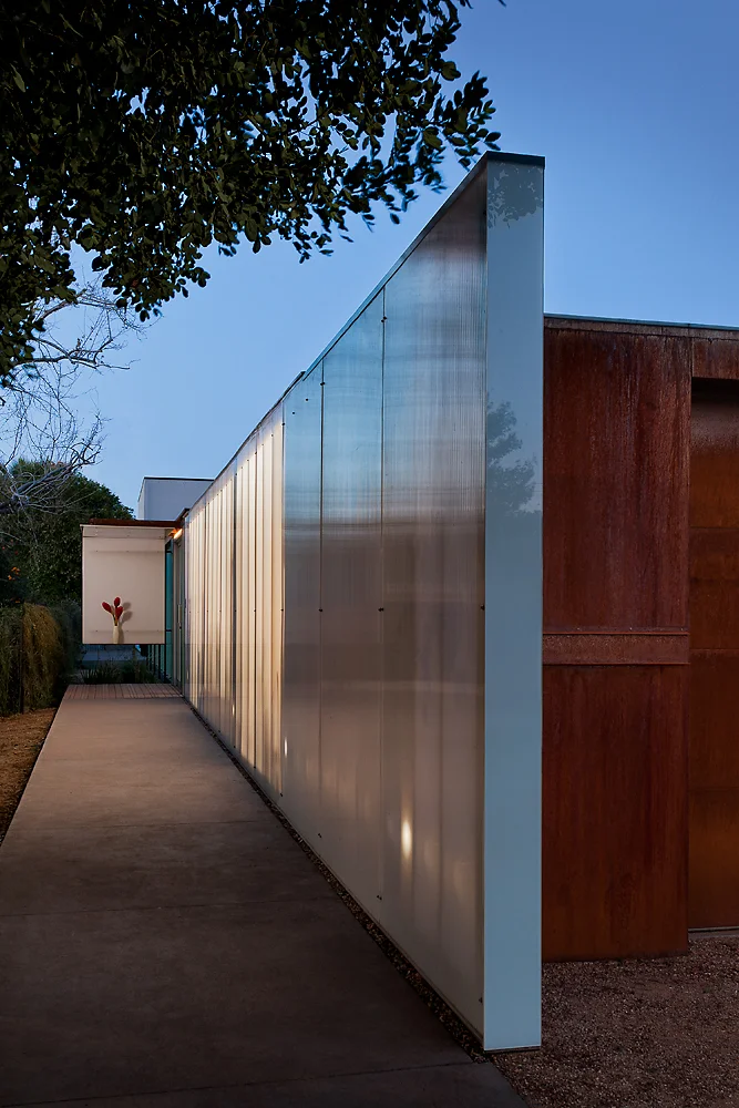 11-005-01 Ext Walkway.jpg
