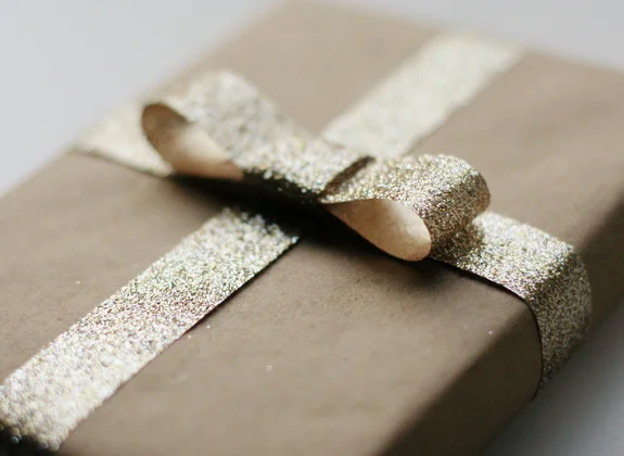 Gold-Glitter-Kraft-Paper-Gift-Wrap.jpg