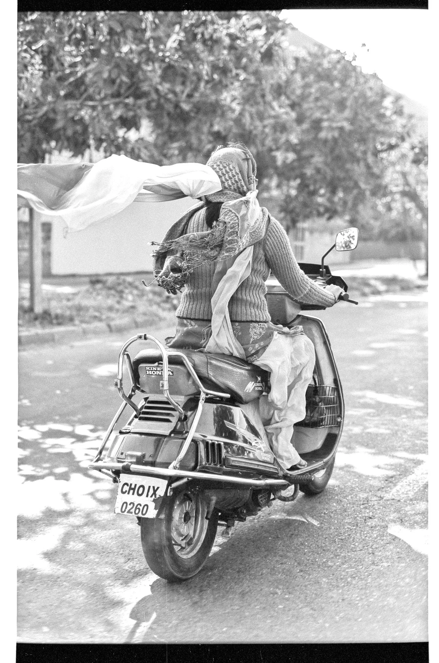 amee reehal chadigarth lady scooter 2005.jpg