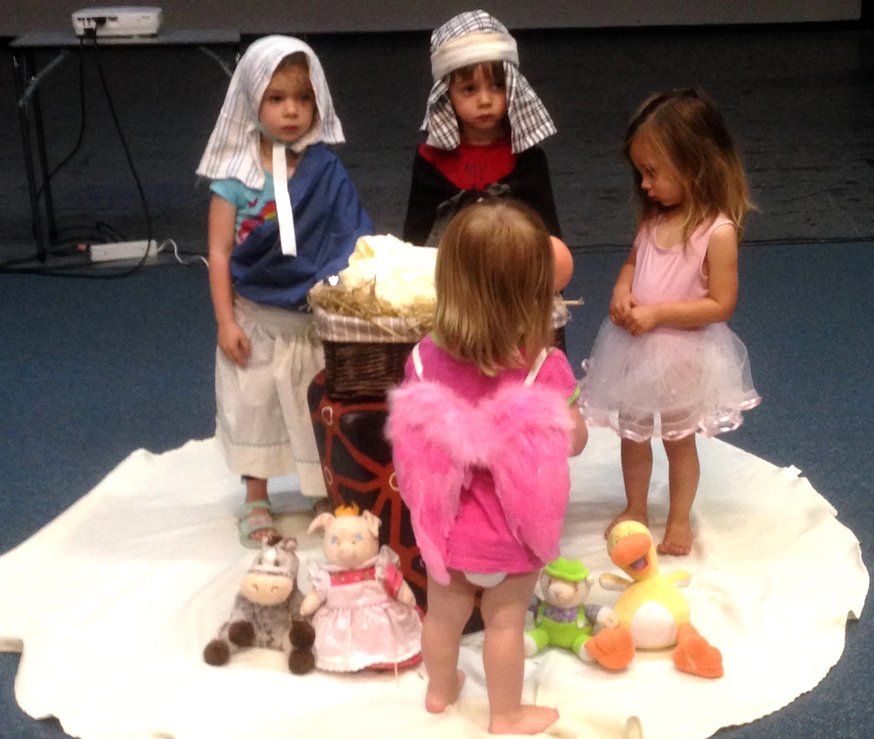 Most enthusiastic nativity scene ever.