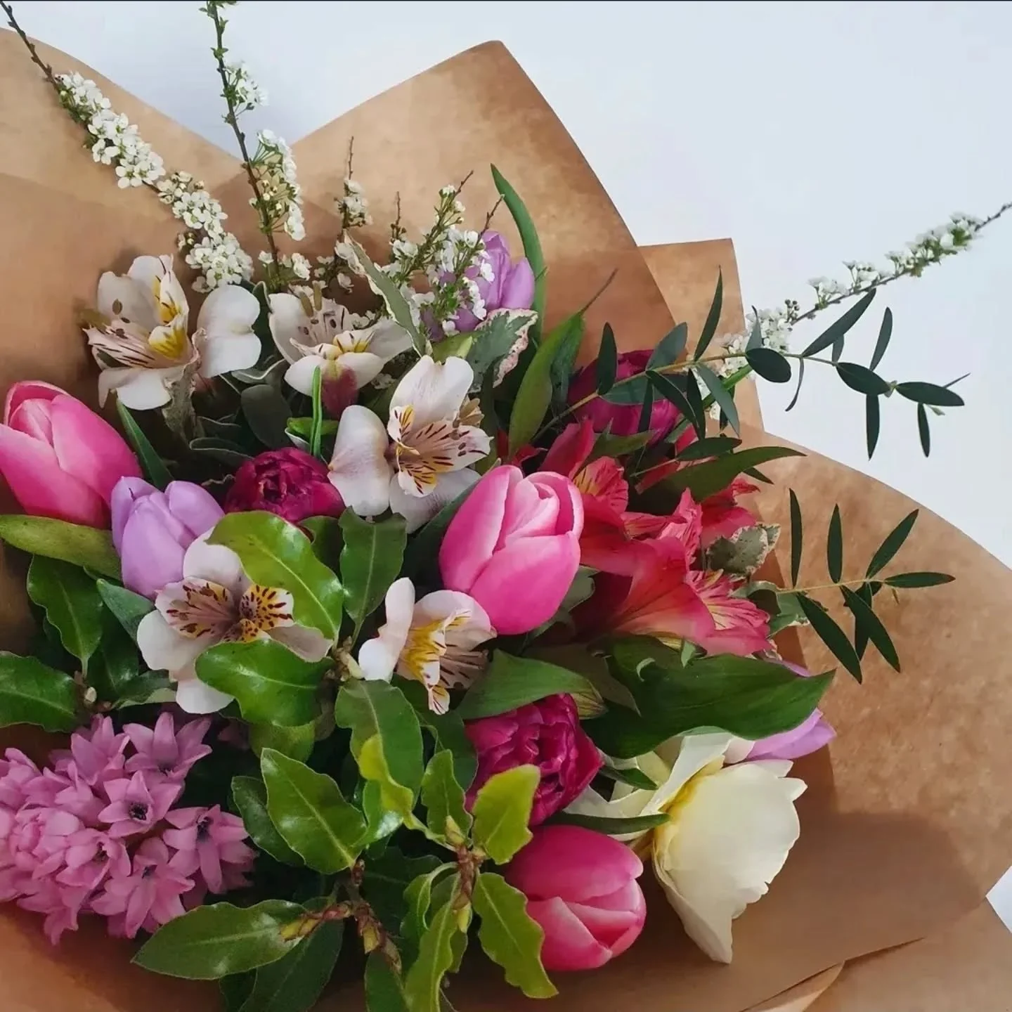 MOTHERS DAY BOUQUETS...

A gentle reminder...if you've not yet placed your order for Mother's day flowers please do so in the next couple of days (ideally this weekend) so I have plenty of time to plan and get any extra British flowers ordered in.

Y