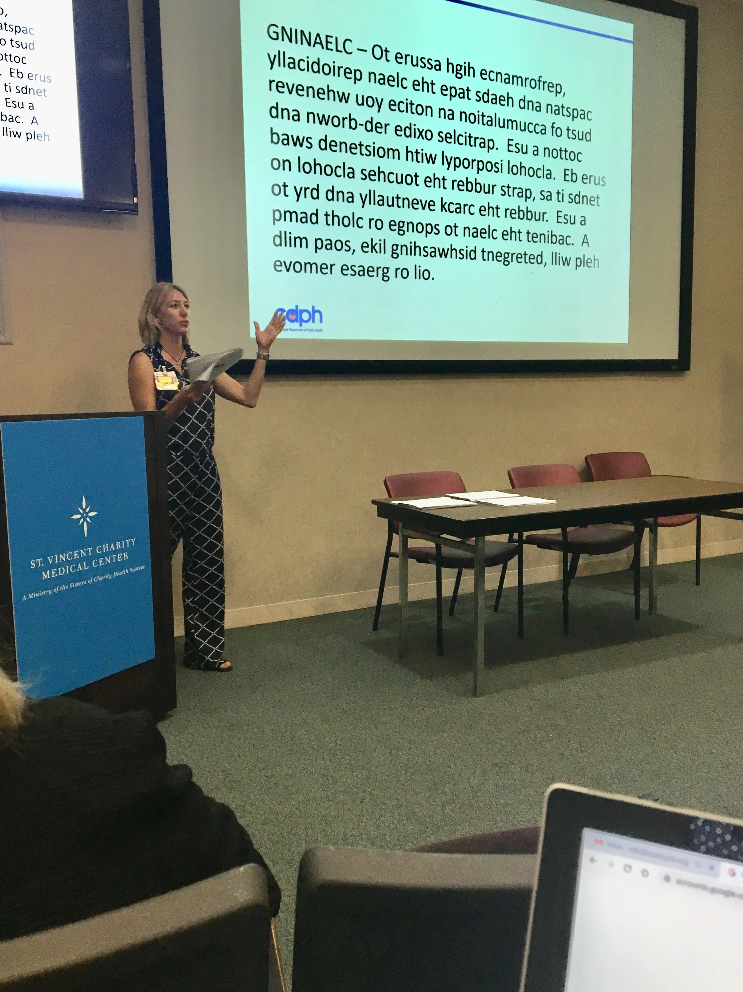Jane O’Reilly, nurse at University Hospitals Seidman Cancer Center, teaches staff from the Visiting Nurses Association about health literacy. September 2019.