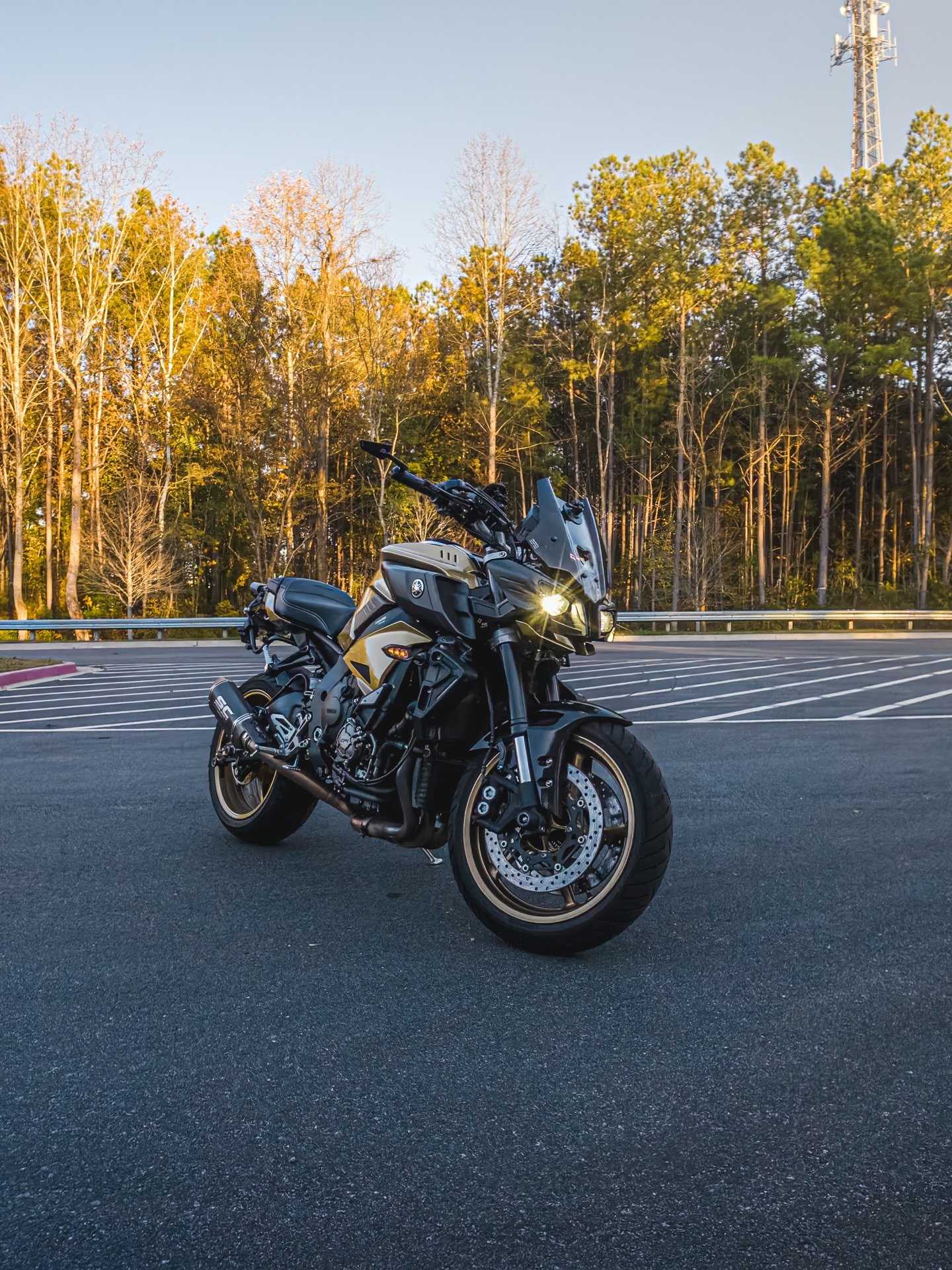 How is it that a motorcycle from 2019 with such an ugly dash can still be such an amazing bike? Like, I was on the brink of stopping riding motorcycles before I really put some seat time in on the 2019 Yamaha MT10 and honestly felt like my eyes had b