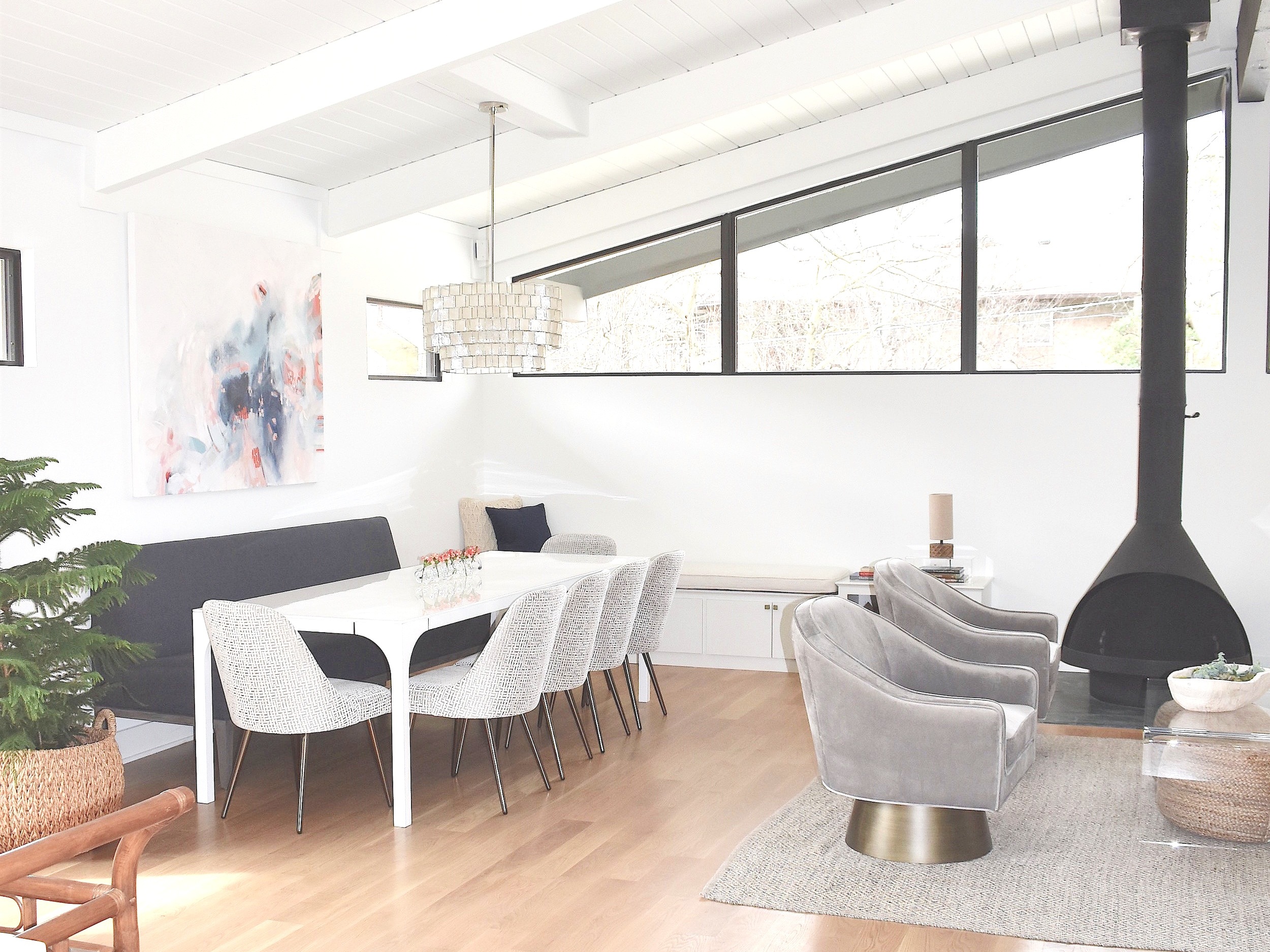 DiningARea.jpg