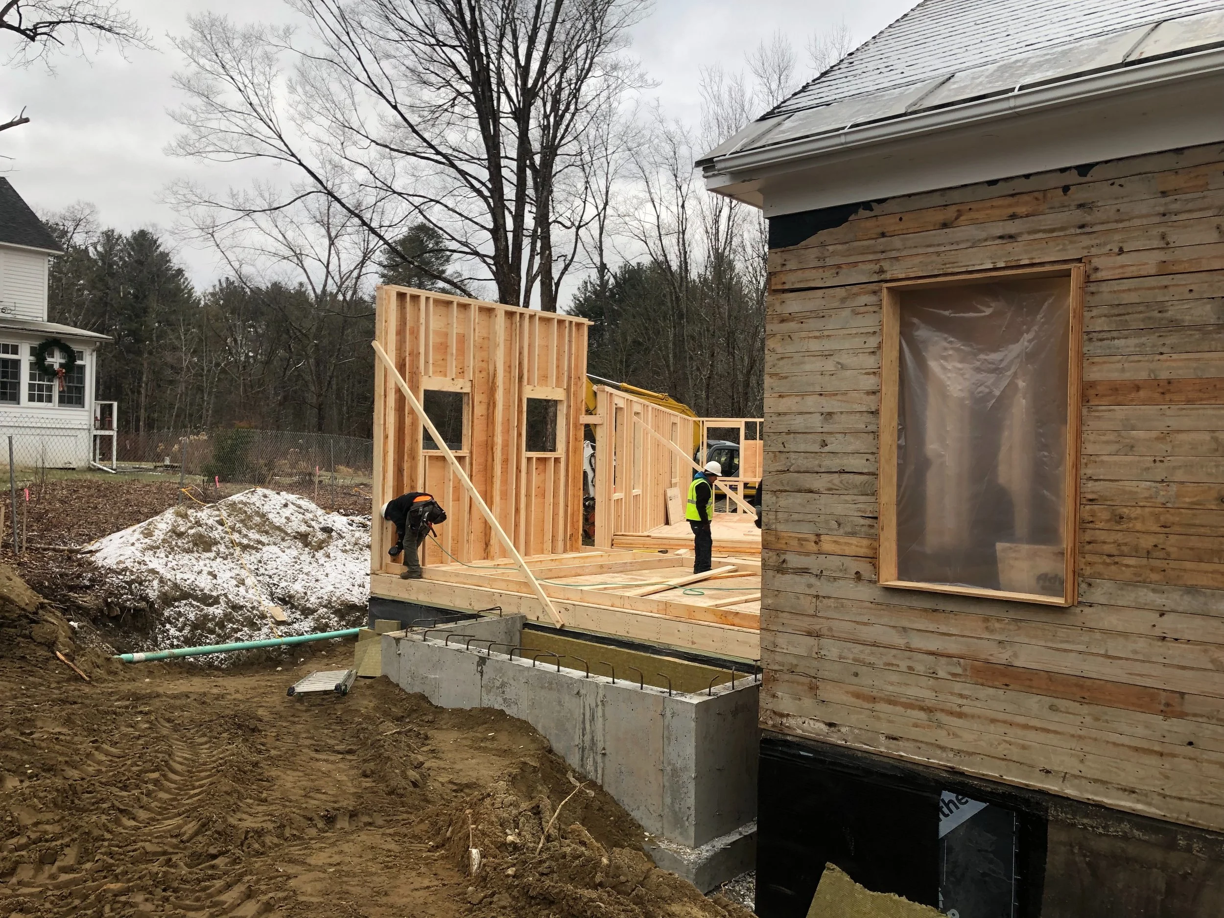 EXTERIOR BATHROOM WALL WITH WINDOWS