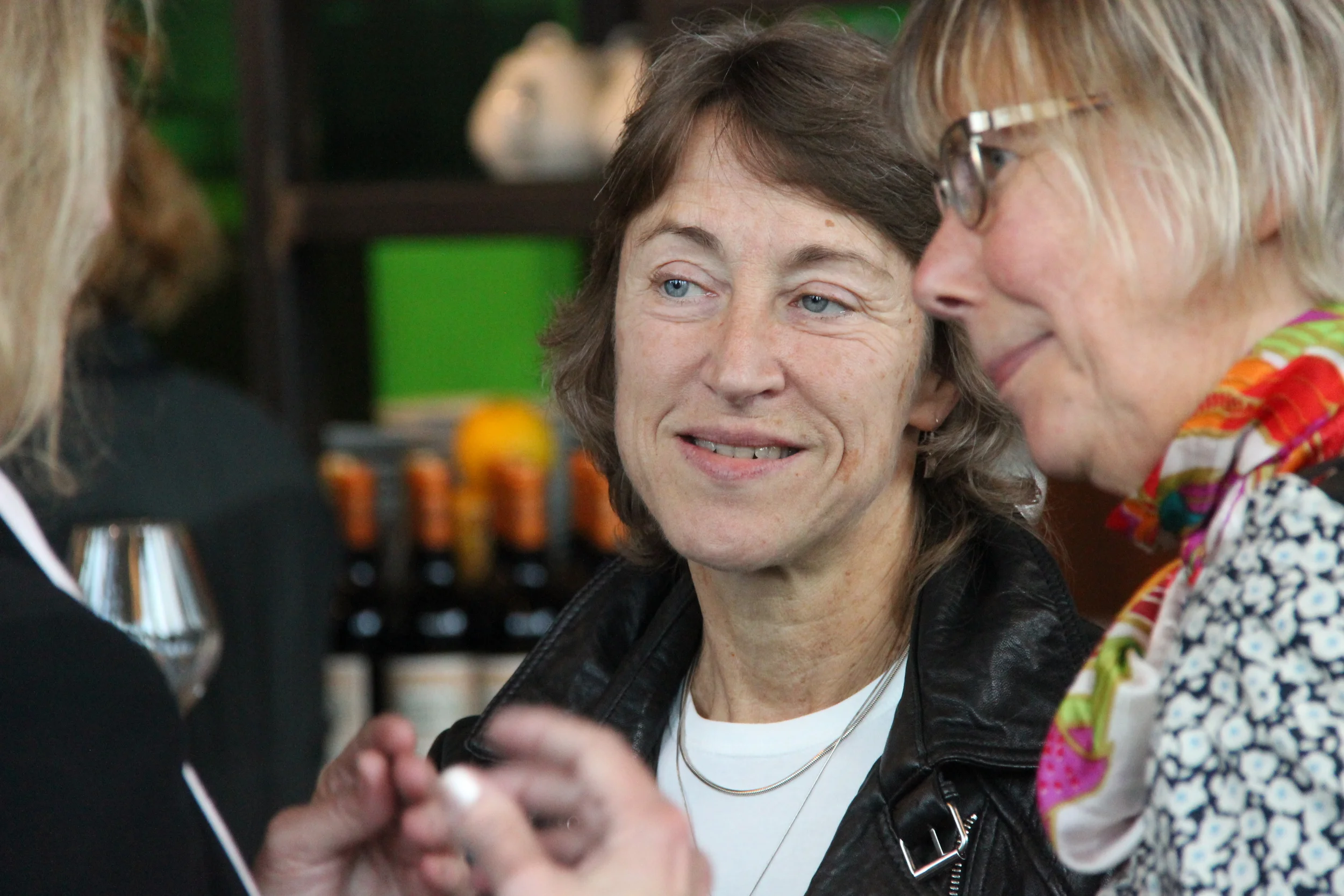 Co-author Julia Harding MW was present