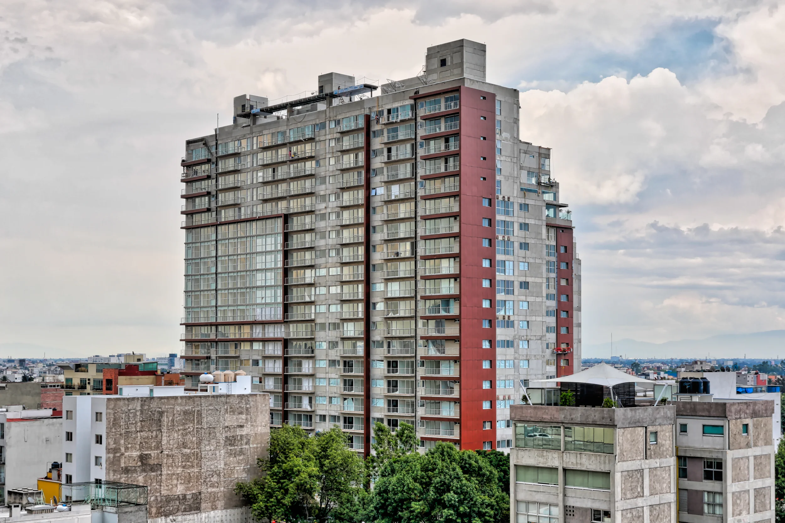 GrandTowerDelValleFachada2-9274_AuroraHDR_HDR-1881.jpg