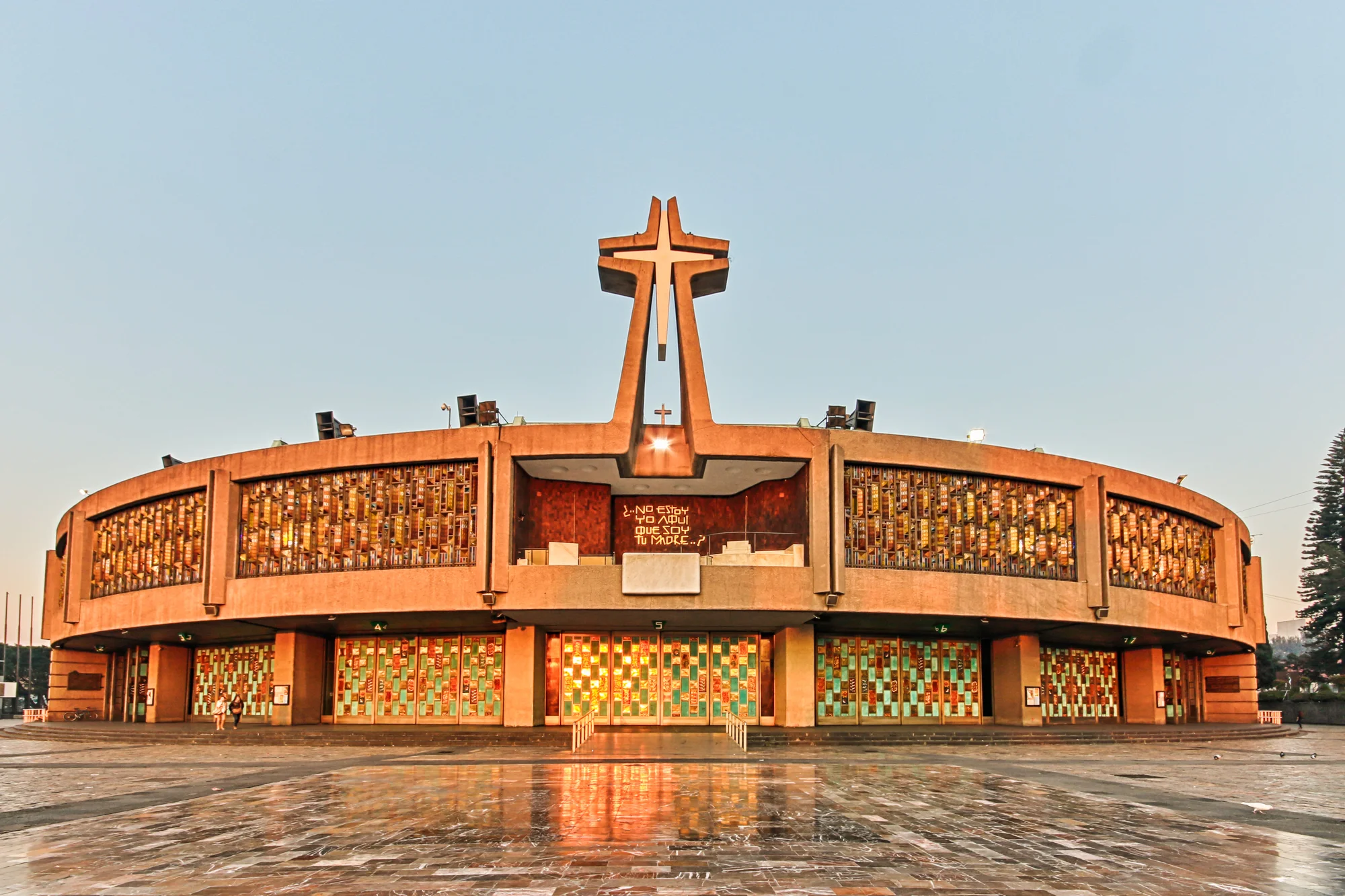 BasílicaDeGuadalupe-4498_HDR.jpg