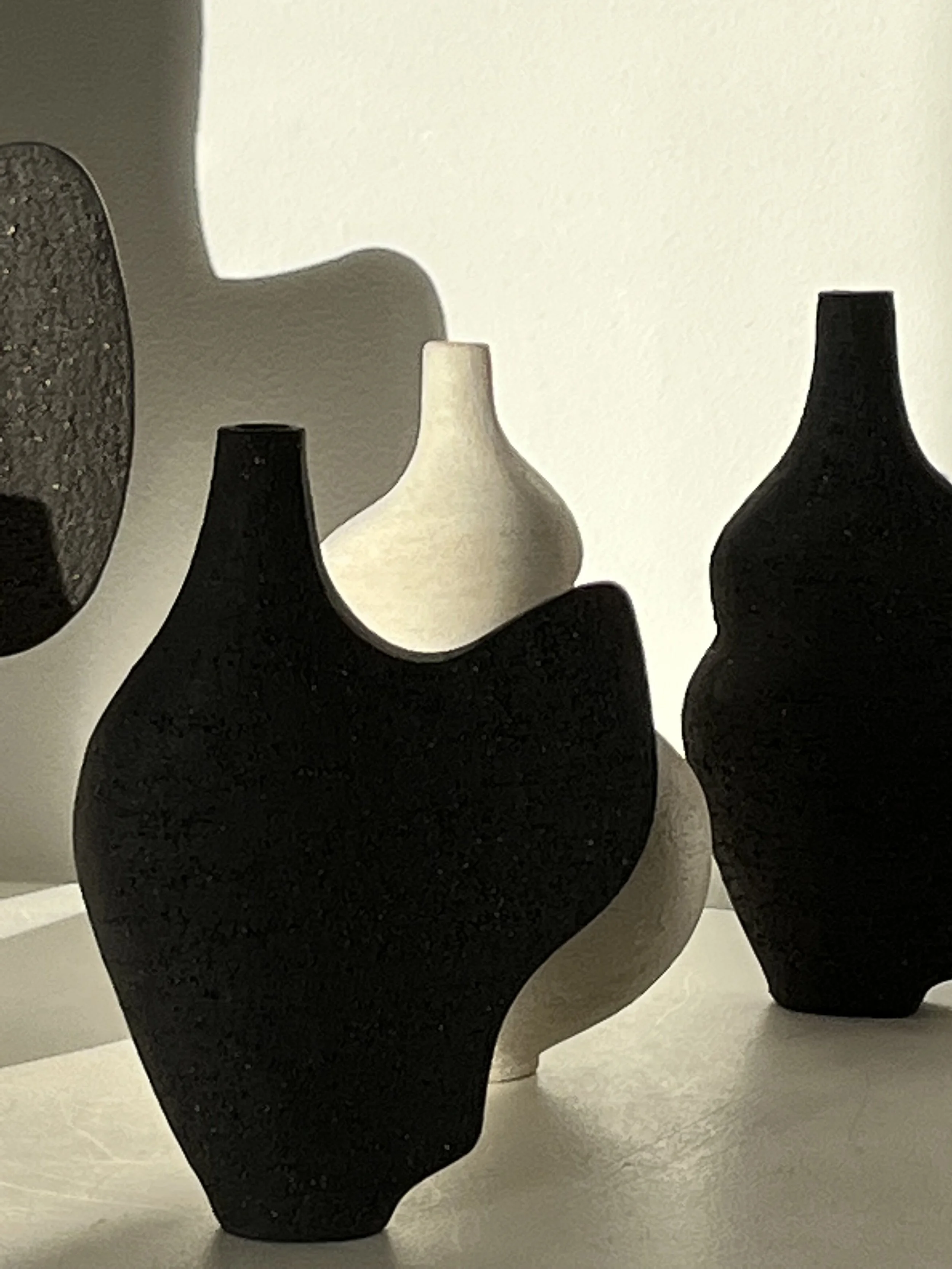 Helena Lacy - Mini Fingō Vases 3.jpeg