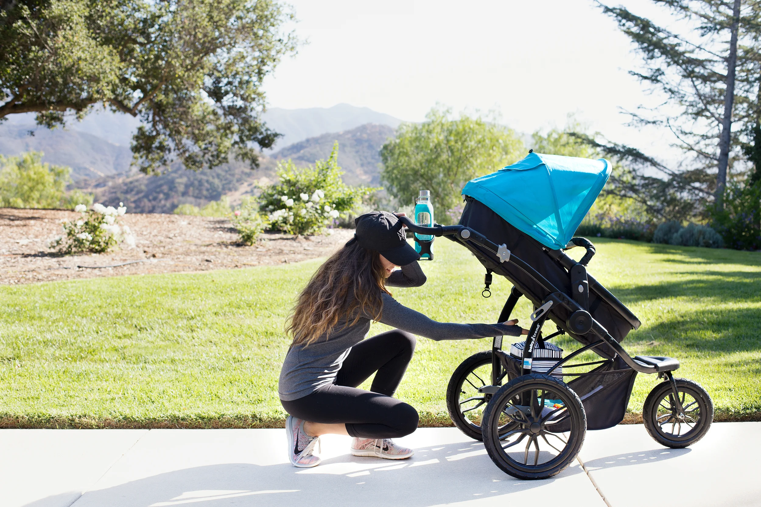 Breastmilk and Formula Cooler Wobbly Stripes Hires 3.jpg