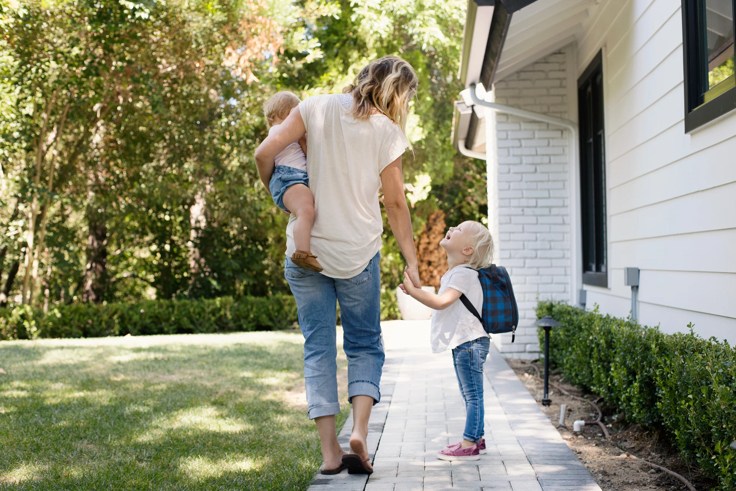 Upright Backpack Navy Buffalo Hires 1.jpg