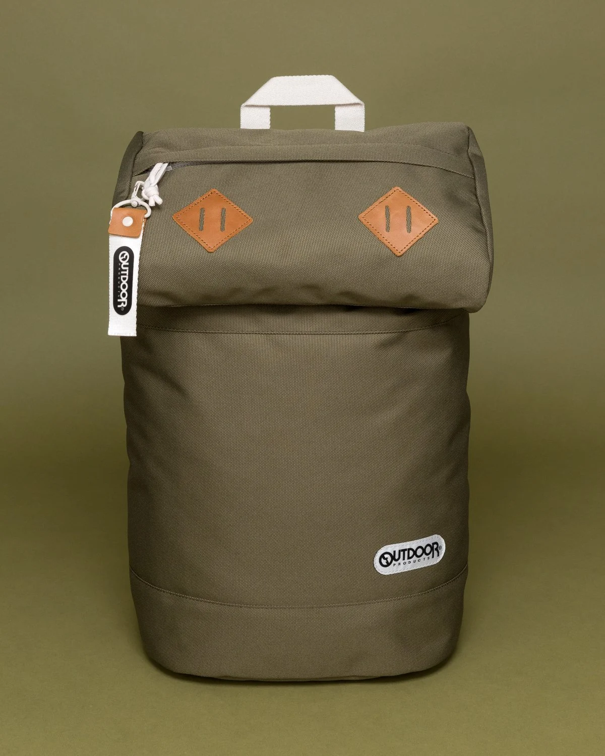 4775-canyon-rucksack-kalm-front-2020-001-backgroundcopy.jpg