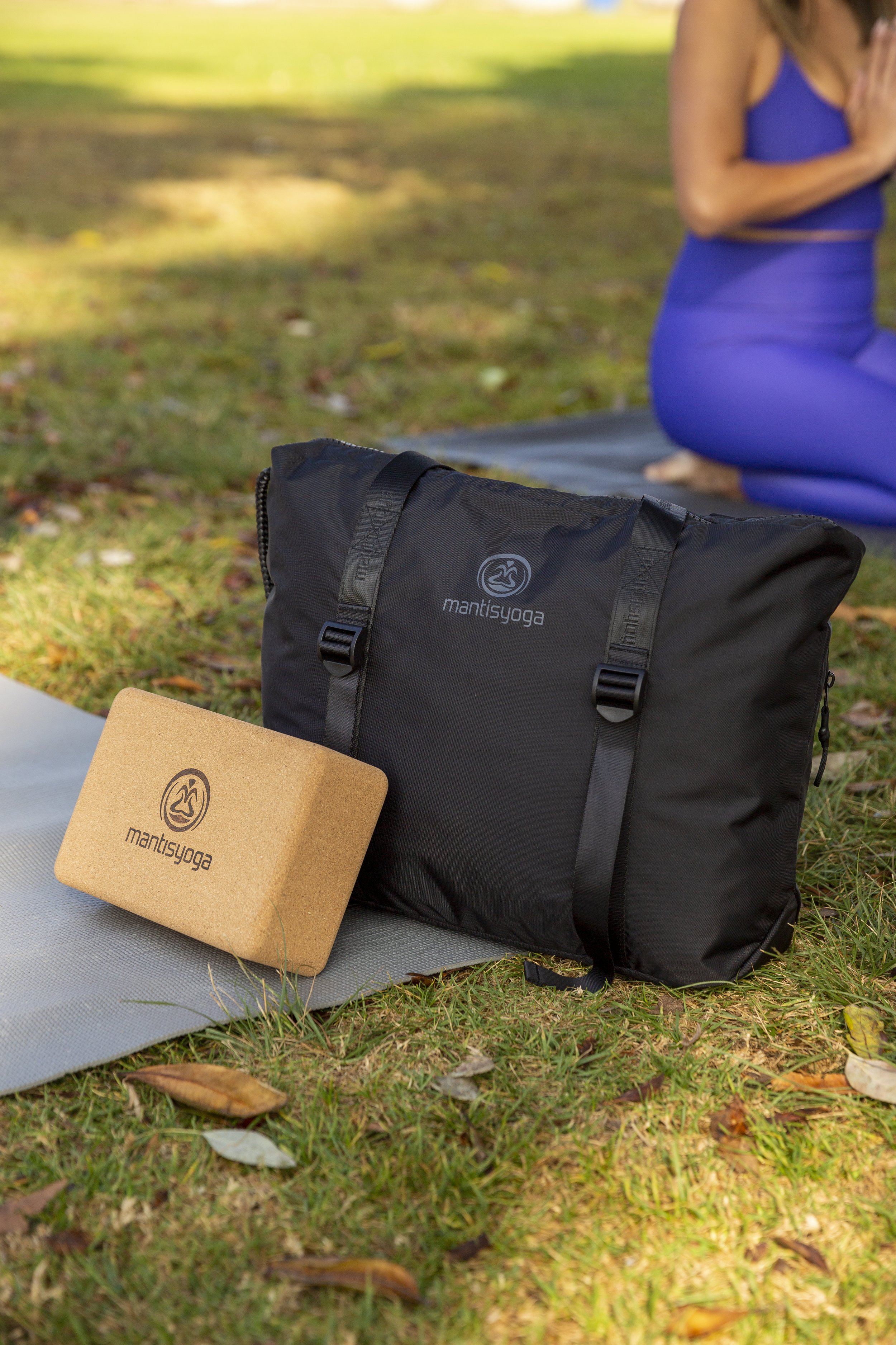mantis-yoga-lifestyle-tote-cl-2022-008.jpg