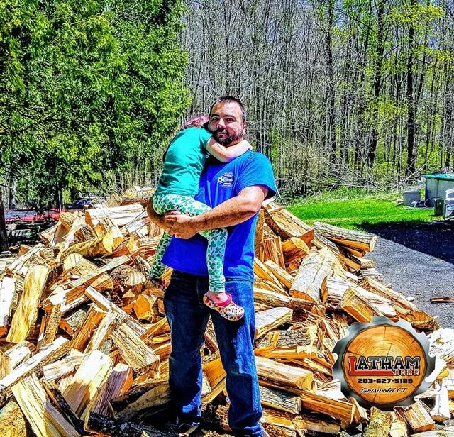 Latham Corp #Firewood would like to wish everyone a Happy #MothersDay! &hearts;️🧡💙 Special shout out to Jenn who is not pictured with her lovely family below but is an #Essentialworker who is on the front lines working and providing care to #CT pat