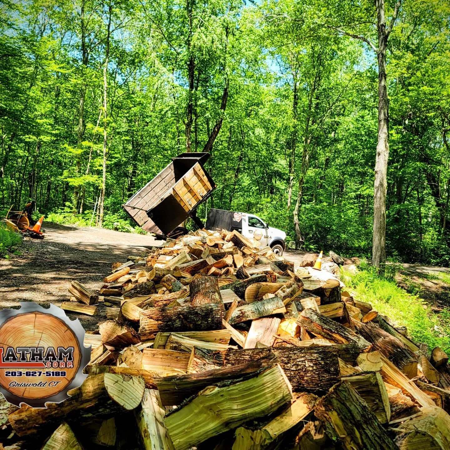 Pounded out 10 cords and next week we'll be delivering more! 👉💪🔥 This savy customer ordered early in the season to save 💰 and to ensure their wood is ready for the fall. 🙌 Serving families in #Lisbon and surrounding towns in #CT. 🔥🔥🔥 Call or 