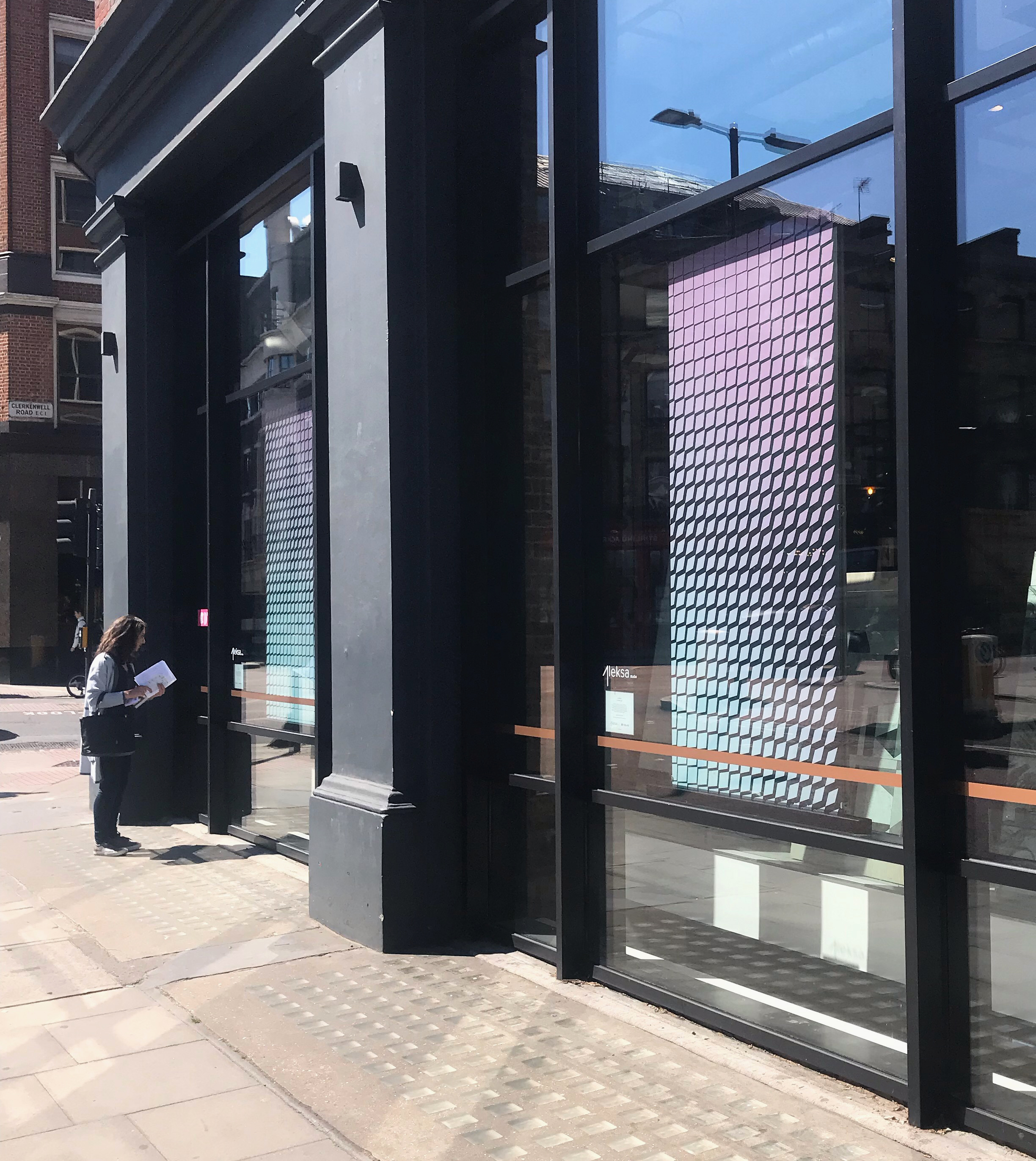 ALEKSA studioxSolus_Illusion_Photo by ALEKSA studio_3.JPG