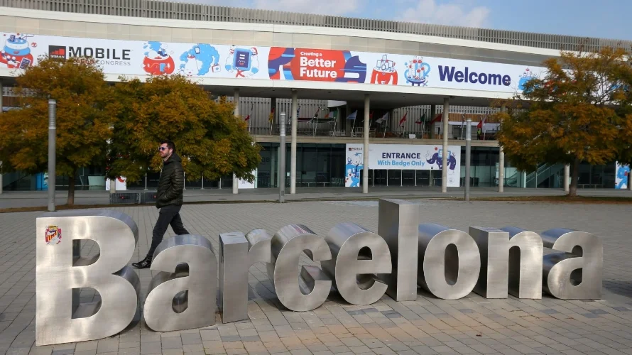 mwc-2018-mobile-world-congress-2018-samsung-e1519404644643.jpg