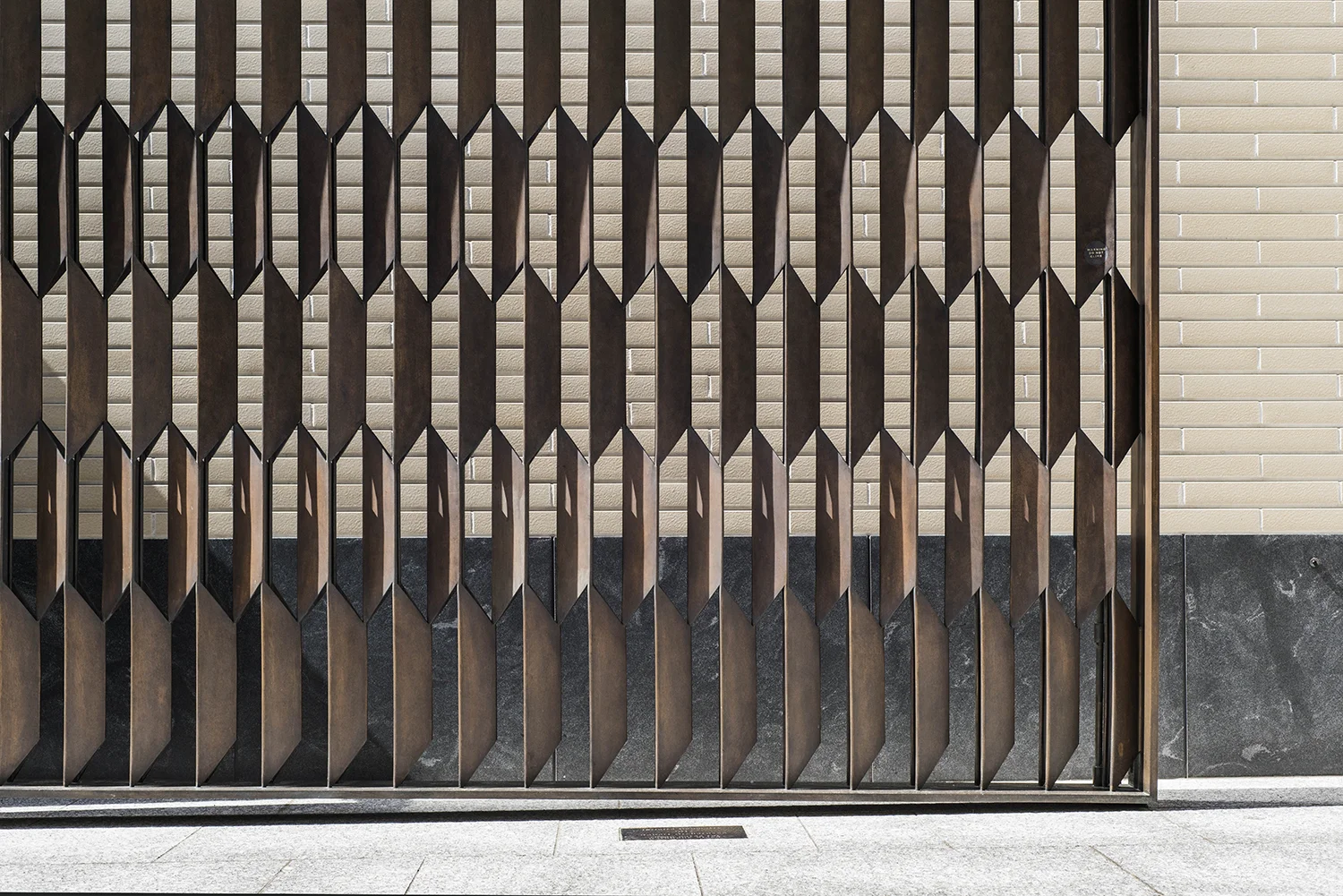 Rathbone Place art works - Thierry Bal-14_B.jpg