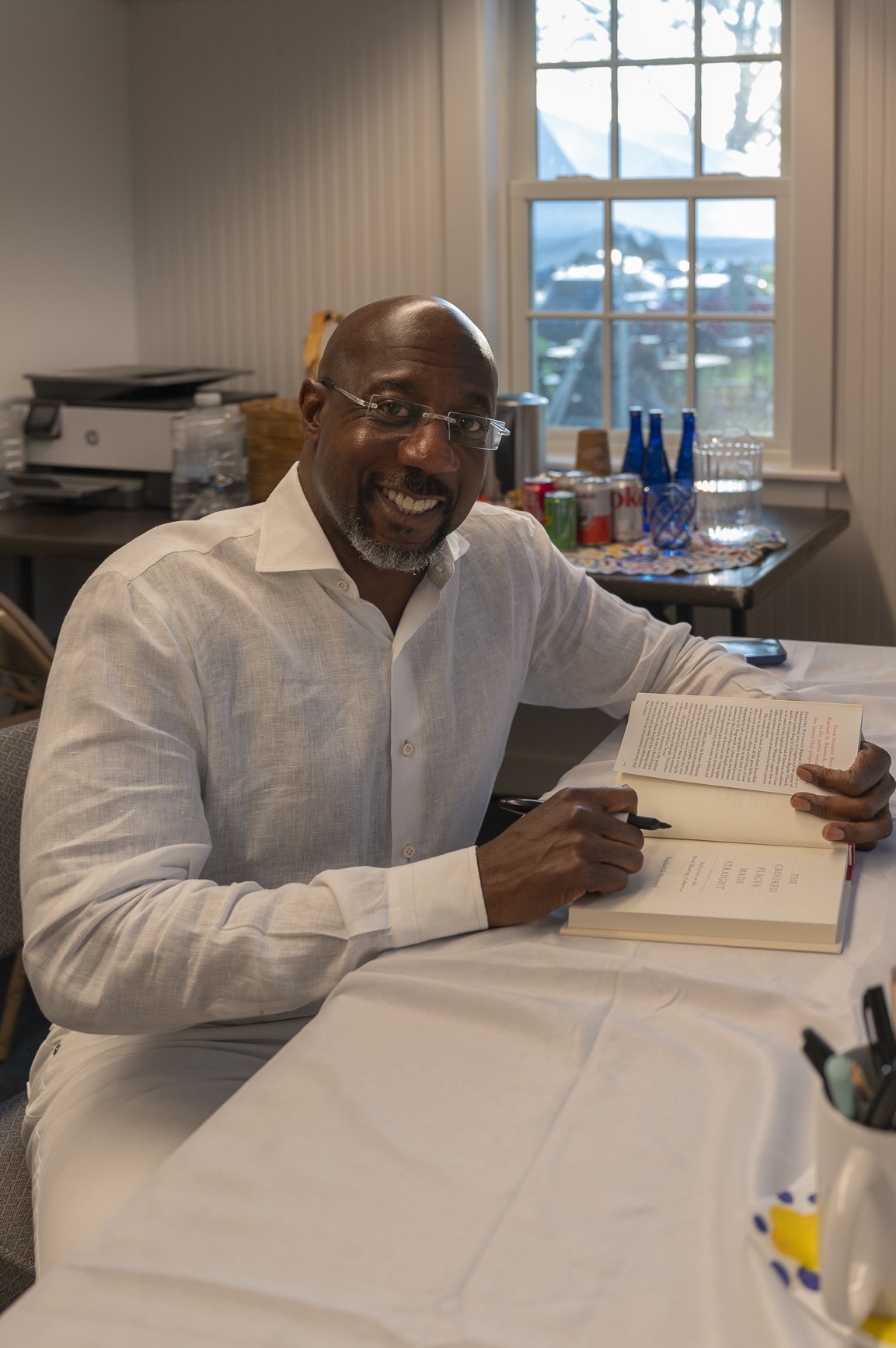 MV Author Series-Raphael Warnock Dawn Porter 8-13-26-Larry Glick-33.jpg