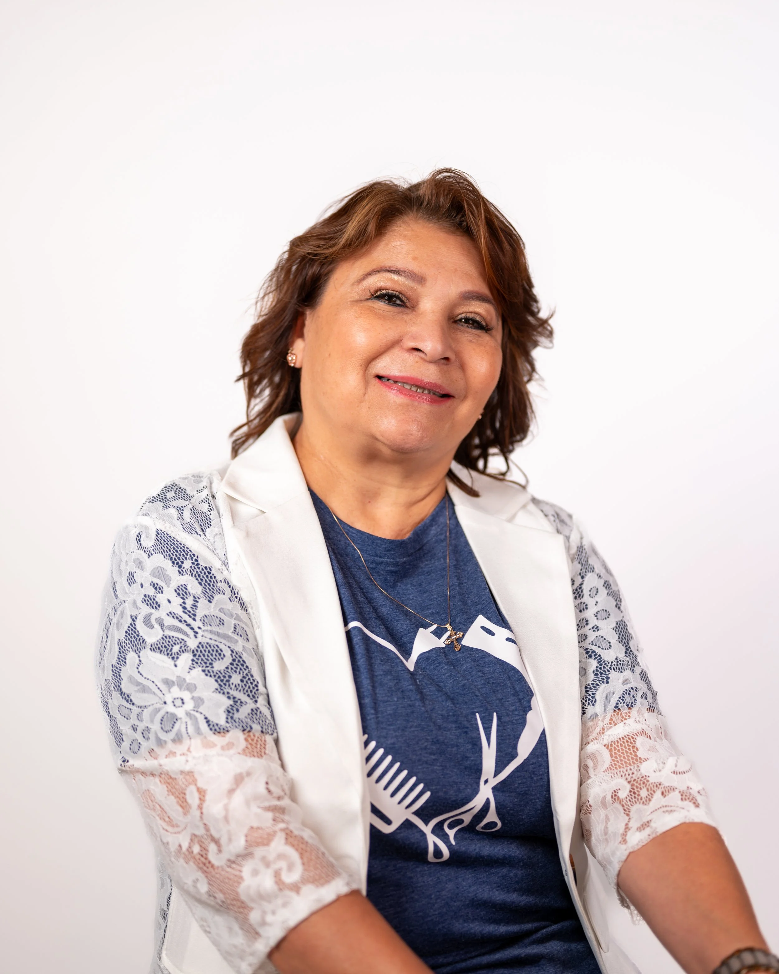 Roxanne Finn - Hairstylist