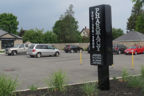  Onsite Parking is Always FREE for Customers