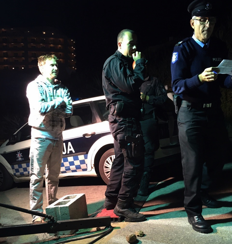 Share2015-12-01-708ed75dd8b689b2608c416ecf3a60fcf523c4be7e1da1cdb93e24721bce3c5f-Picture.jpg