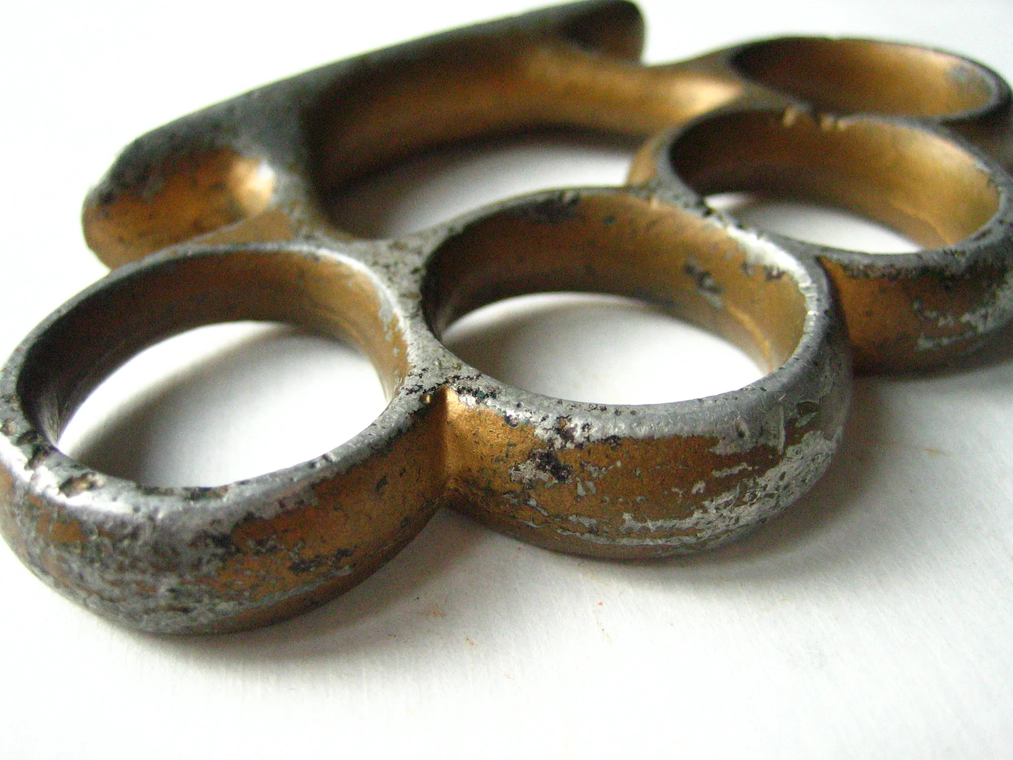 brass knuckles