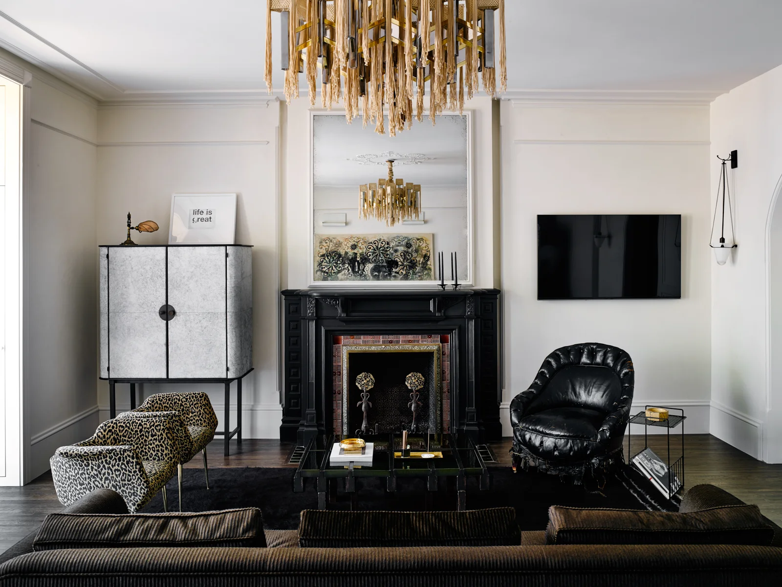 K.Mann_Chelsea Hotel_Suite_2_47135 1.jpg
