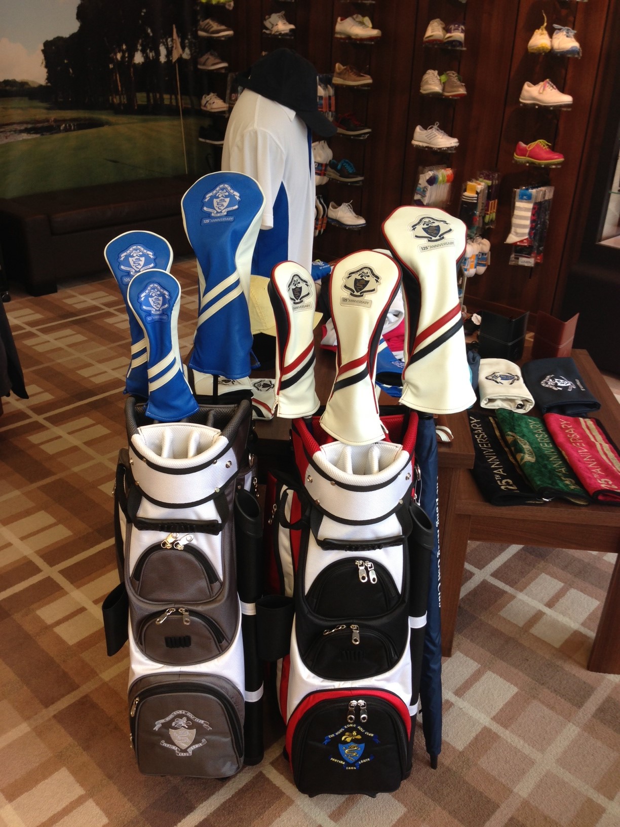 HKGC 125th Golf Bag and Headcovers display.JPG