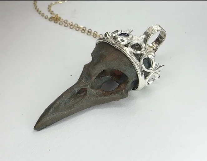 New Collection Coming Soon to Buy Online! I Have Been Commissioned To Make a Few of These Since People Have Seen Them in The Wild, So I&rsquo;ve Decided it&rsquo;s Not a just Me that Would Like a Lil Snazzy Bejewelled Skull in Their Lives. 💀 👑🖤 Ea