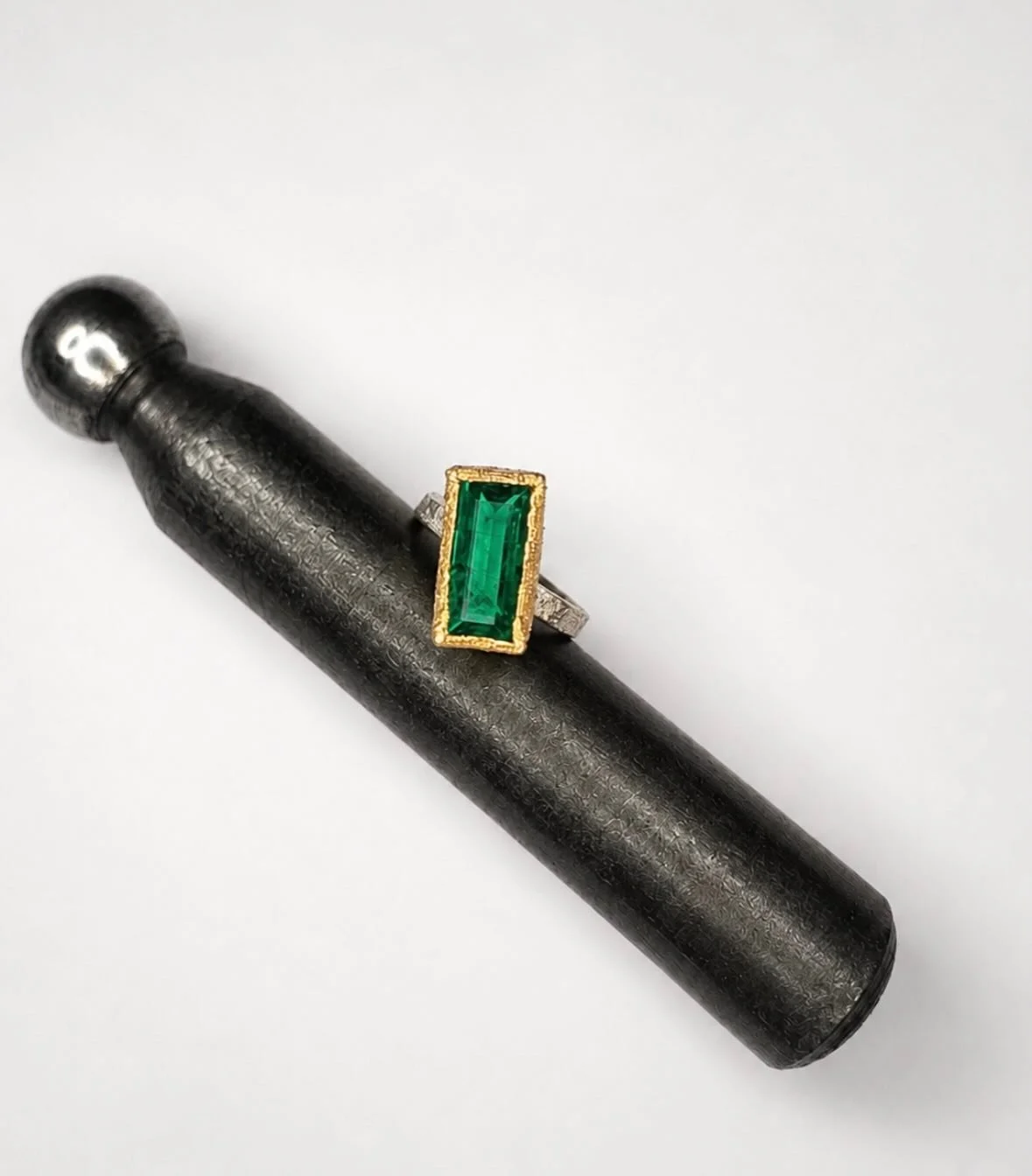 Pretty Lil&rsquo; Pinky Ring 💚

And What A Stone!

A GORGEOUS Lab Grown Emerald Set In Textured Gold, With A Contrasting Silver Band, Made Especially For One Lucky Gal&rsquo;s Lil Finger.

Tiny Ring. Quite A Lot Of Attitude.

Exactly As A Pinky Ring