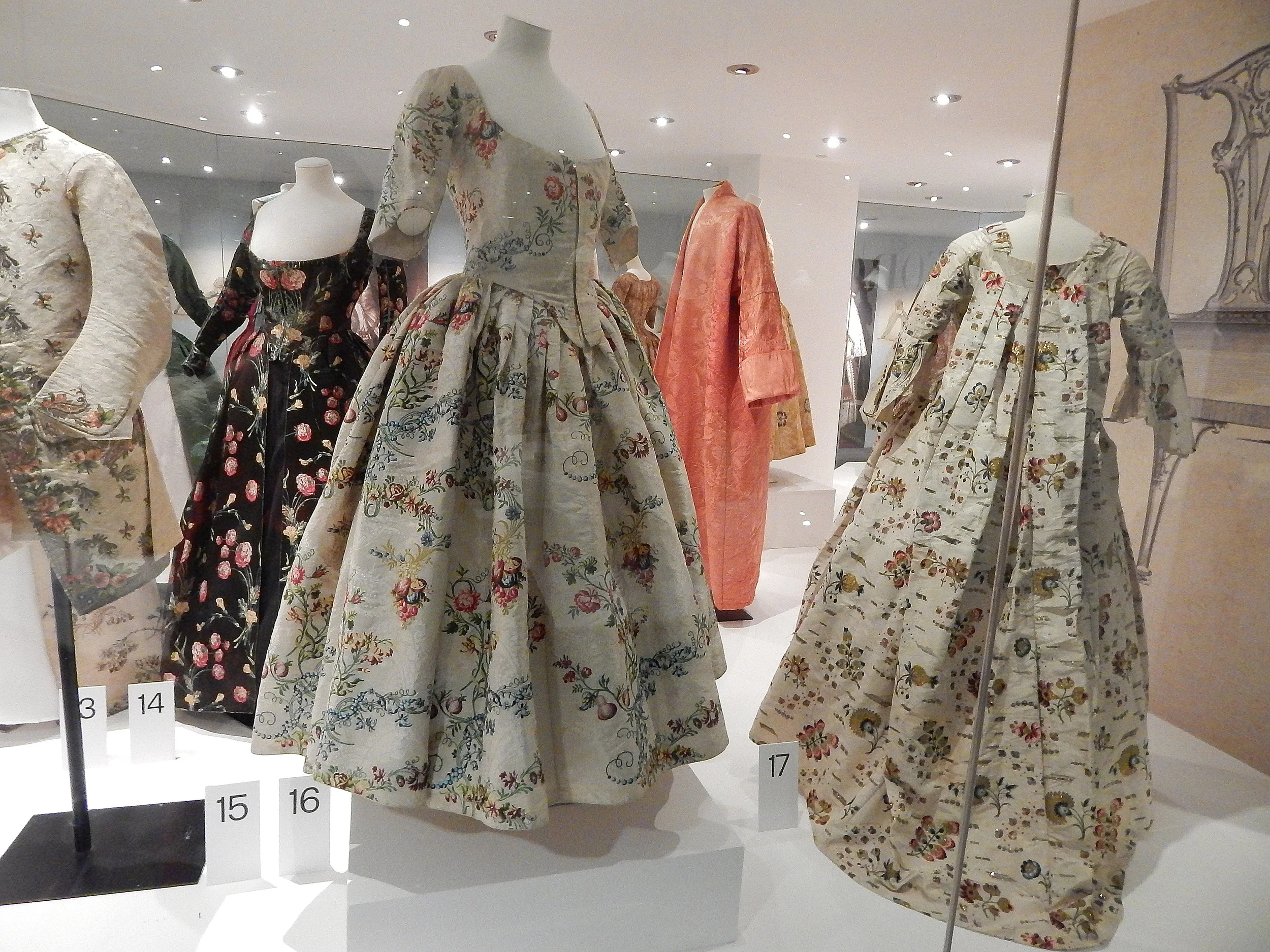 Cream Open Robe 1745, Cream Sack Back Dress 1750