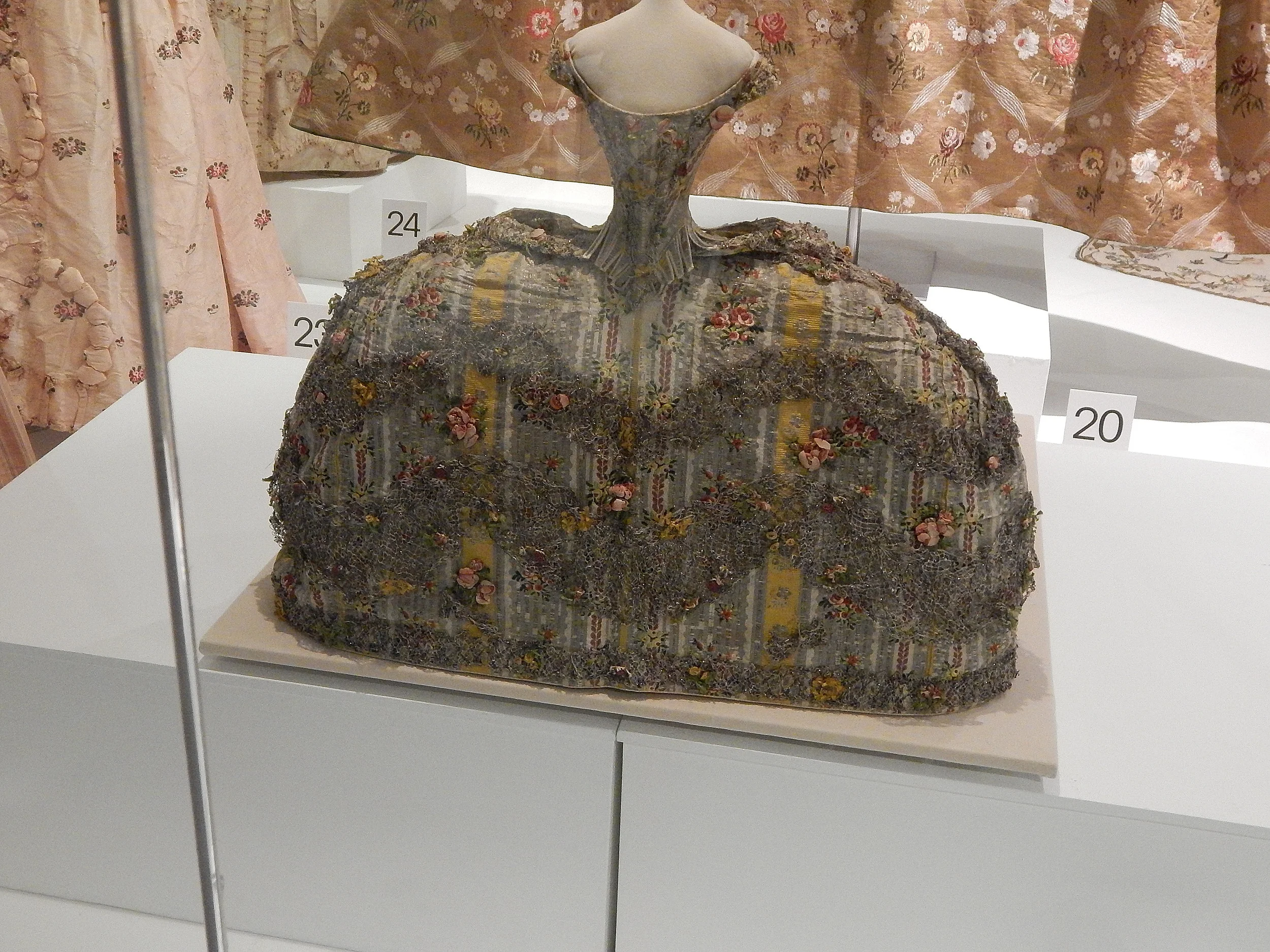 Doll Sized Court Mantua 1760