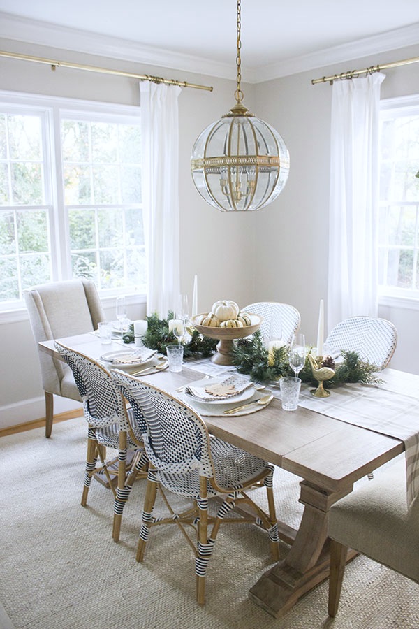 ThanksgivingTableDecorations.jpeg