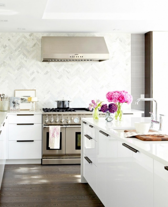 ikeawhitekitchentoceilingbacksplash.jpeg